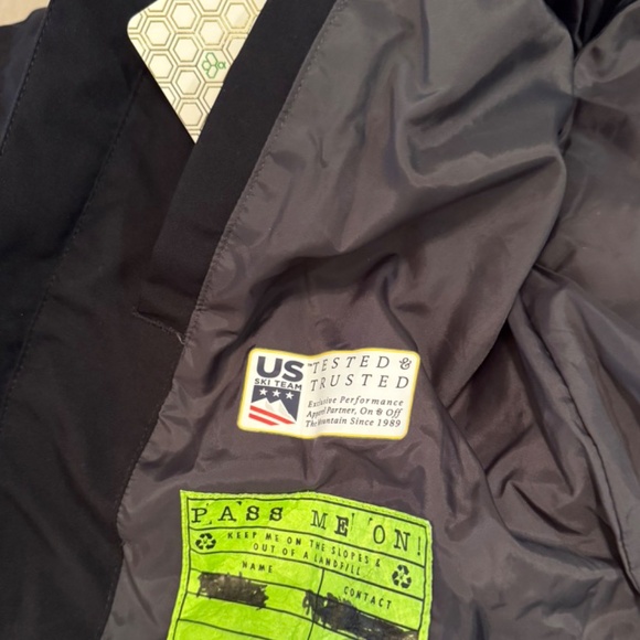 Boys Black Spyder Ski Jacket Size 12 - Picture 10 of 12